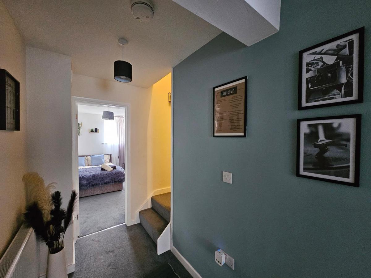 Guest House - Close To All Amenities Нортхемптон Экстерьер фото
