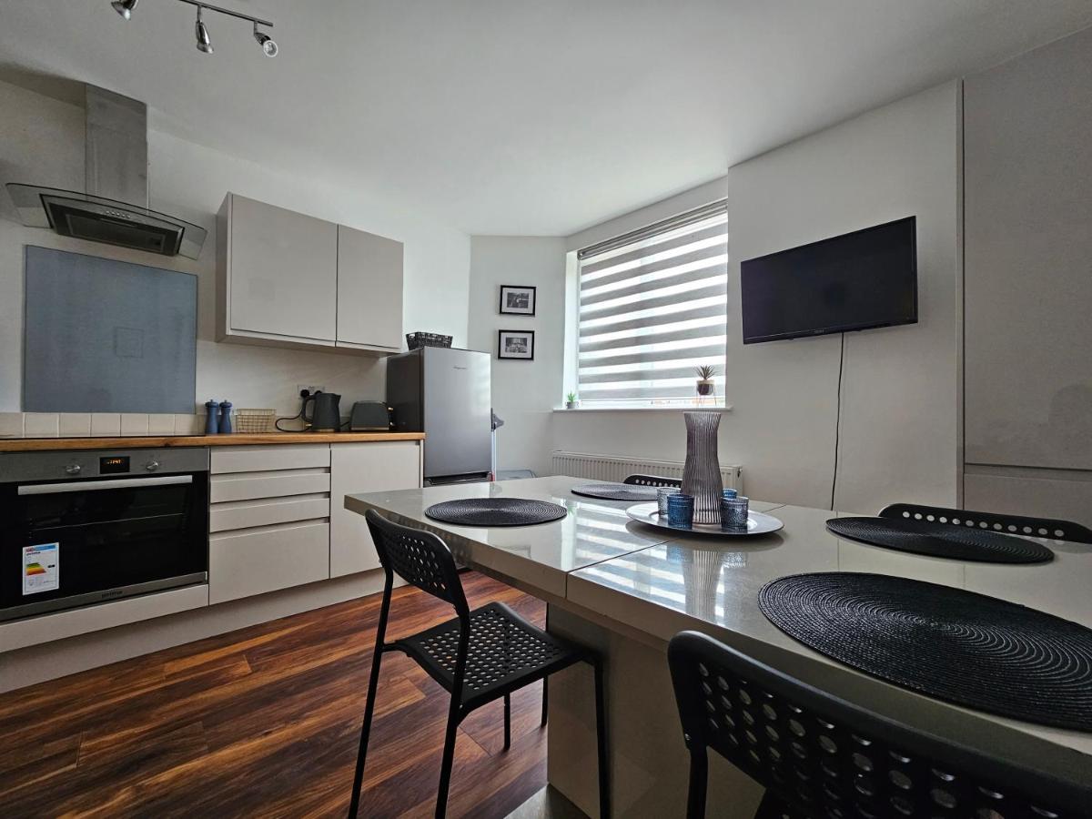 Guest House - Close To All Amenities Нортхемптон Экстерьер фото